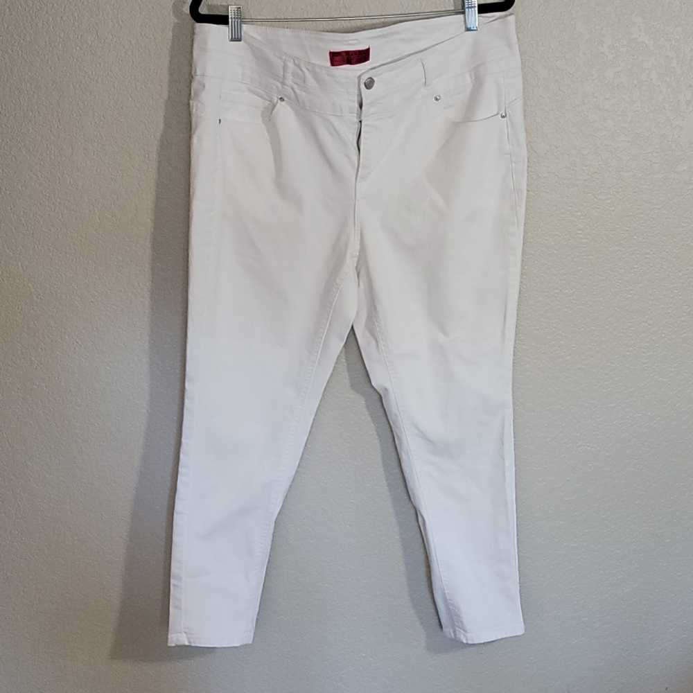 WAX White Jeans